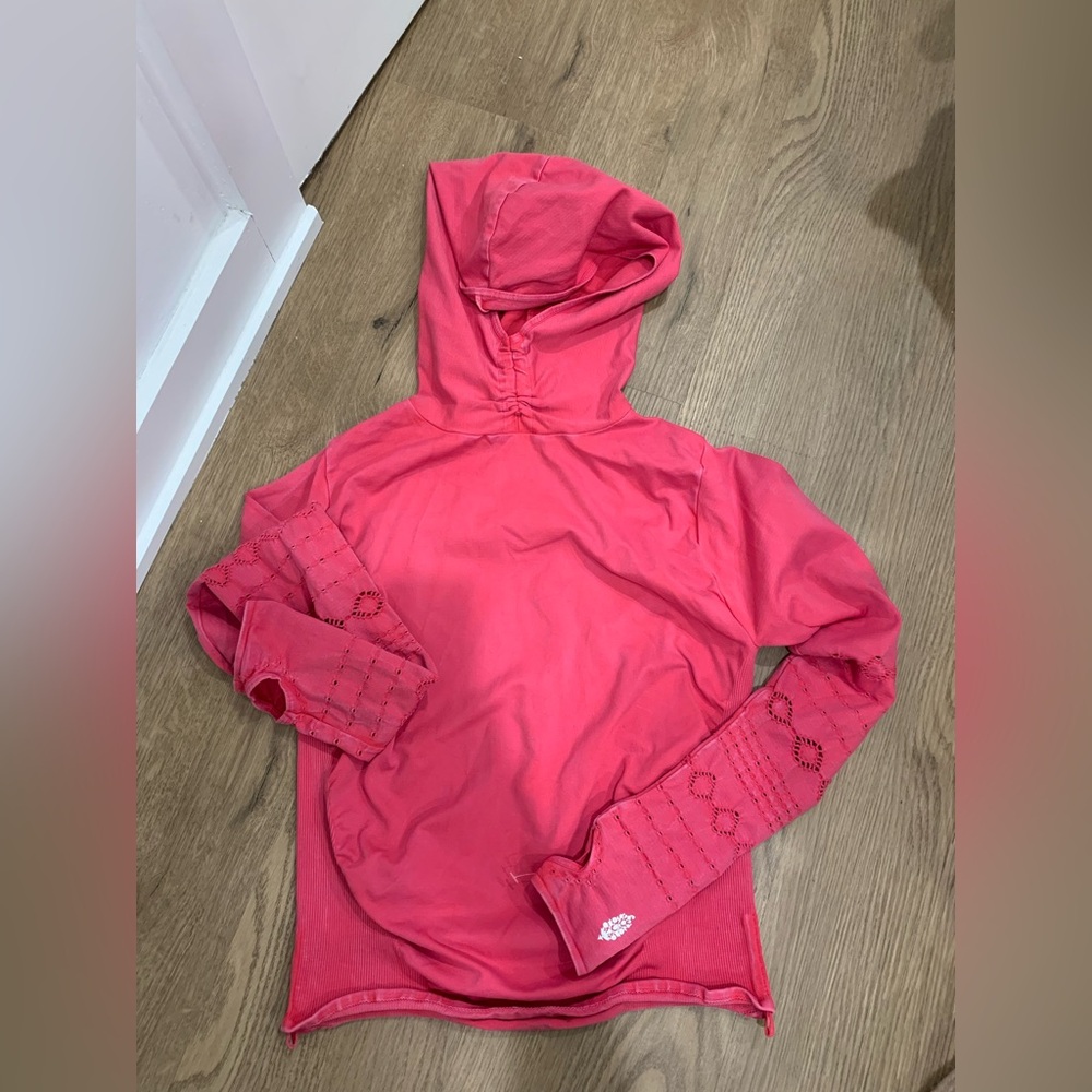 FP Movement Good Karma hoodie Color Magenta Disco size M/L - Picture 3 of 7